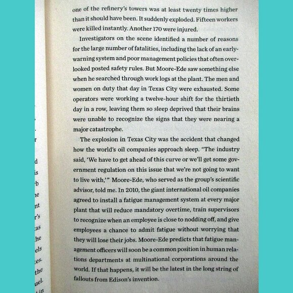 Book - Dreamland: Adventures in the Strange Science of Sleep, David K. Randall - Picture 4 of 14